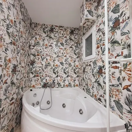 Precioso Loft Con Jacuzzi דירה סנטנדר